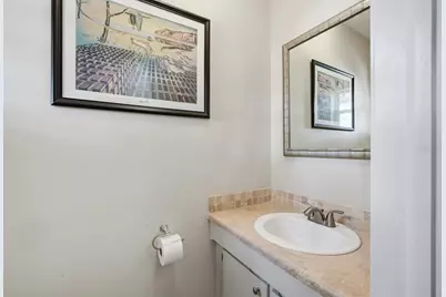 10017 N 52nd Street, Tampa, FL 33617 - Photo 15