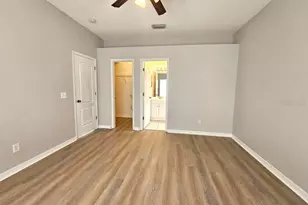 7625 Clovelly Park Pl, Apollo Beach, FL 33572 - Photo 9