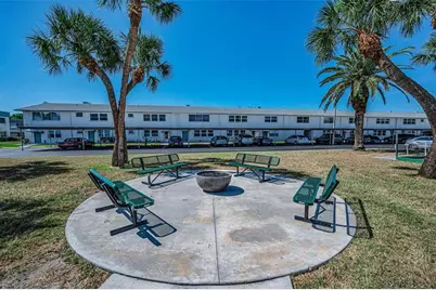 5227 81st Lane N #26, Saint Petersburg, FL 33709 - Photo 11