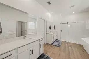 12840 Bergstorm Bay Dr, Riverview, FL 33579 - Photo 15