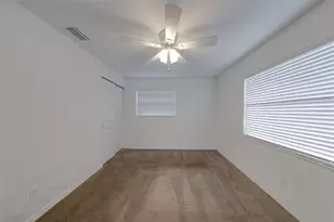 3428 39th St N, Saint Petersburg, FL 33713 - Photo 23