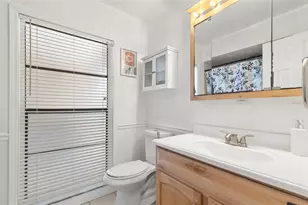 15701 Country Lake Dr, Tampa, FL 33624 - Photo 29