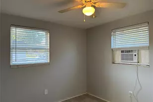 351 50th Ave N, Saint Petersburg, FL 33703 - Photo 3