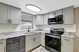 4031 Chesswood Dr, Holiday, FL 34691 - Photo 13