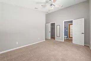 8102 Kendelwick Ct, Tampa, FL 33647 - Photo 37