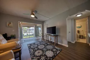 712 Cordova Greens, Seminole, FL 33777 - Photo 11
