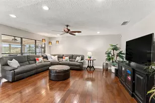 4002 Pebblestone Pl, Tampa, FL 33624 - Photo 9