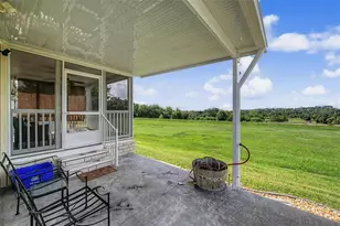 37200 Neukom Ave, Zephyrhills, FL 33541 - Photo 25