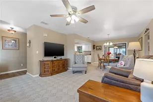 6352 Huntington Dr, Zephyrhills, FL 33542 - Photo 5