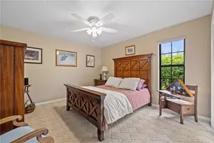 6352 Huntington Dr, Zephyrhills, FL 33542 - Photo 17