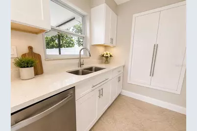 13326 Laraway Drive, Riverview, FL 33579 - Photo 3