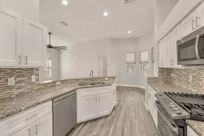5849 Heronrise Crescent Drive, Lithia, FL 33547 - Photo 9
