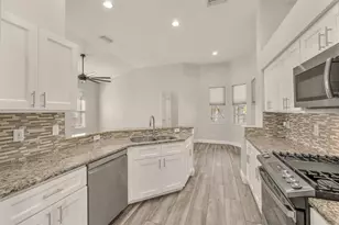 5849 Heronrise Crescent Dr, Lithia, FL 33547 - Photo 9
