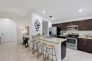 2107 W Clifton St, Tampa, FL 33603 - Photo 9