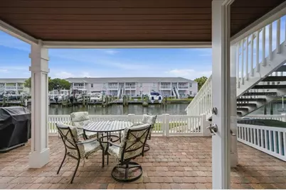 4843 Coquina Key Drive SE #A, Saint Petersburg, FL 33705 - Photo 7