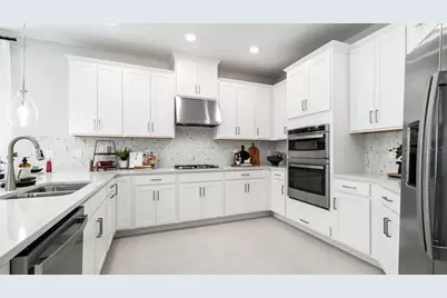 11400 Strong Stem Row, San Antonio, FL 33576 - Photo 7