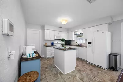 6752 31st Terrace N, Saint Petersburg, FL 33710 - Photo 7