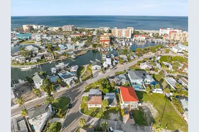13104 4th Street E, Madeira Beach, FL 33708 - Photo 11