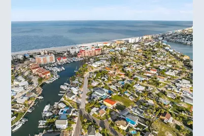 13104 4th Street E, Madeira Beach, FL 33708 - Photo 19