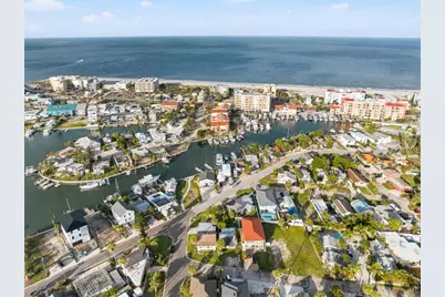13104 4th Street E, Madeira Beach, FL 33708 - Photo 13