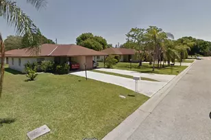 1410 21st Ave E, Bradenton, FL 34208 - Photo 1