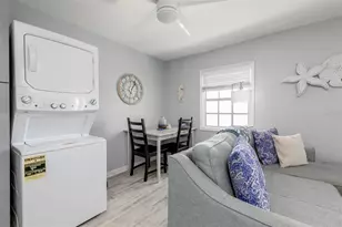 5118 Coquina Key Dr SE, Saint Petersburg, FL 33705 - Photo 11