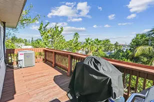 12201 Gulf Blvd, Treasure Island, FL 33706 - Photo 17