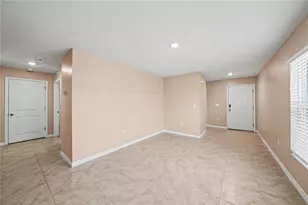 11453 Stone Pine St, Riverview, FL 33569 - Photo 7