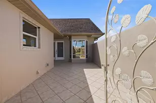 594 Boca Ciega Point Blvd N, Saint Petersburg, FL 33708 - Photo 11