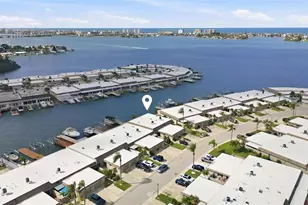 594 Boca Ciega Point Blvd N, Saint Petersburg, FL 33708 - Photo 37