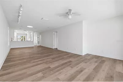 594 Boca Ciega Point Boulevard N, Saint Petersburg, FL 33708 - Photo 11
