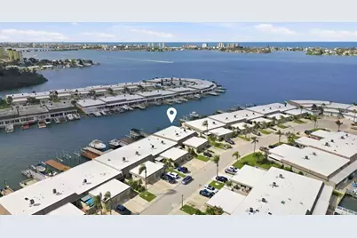 594 Boca Ciega Point Boulevard N, Saint Petersburg, FL 33708 - Photo 35