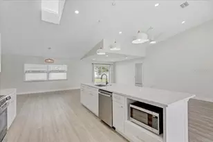 6501 68th Dr E, Palmetto, FL 34221 - Photo 9
