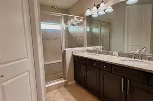 5703 Village Center Dr, Lithia, FL 33547 - Photo 21