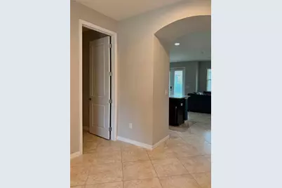 5703 Village Center Drive, Lithia, FL 33547 - Photo 5