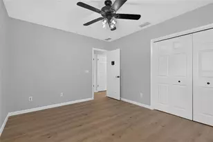 2001 Cimmaron Run Dr, Valrico, FL 33594 - Photo 33