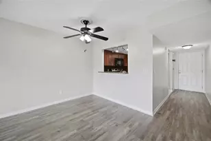 6336 Newtown Cir, Tampa, FL 33615 - Photo 7