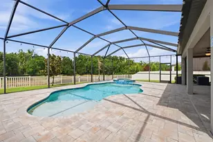 18682 Malinche Loop, Spring Hill, FL 34610 - Photo 33