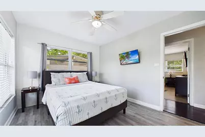 6400 Pelican Drive S, Saint Petersburg, FL 33707 - Photo 33