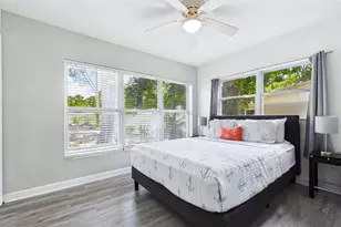 6400 Pelican Dr S, Saint Petersburg, FL 33707 - Photo 31
