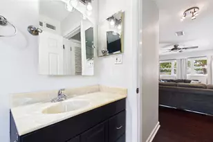 6400 Pelican Dr S, Saint Petersburg, FL 33707 - Photo 31