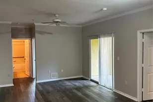 10101 Courtney Palms Blvd, Tampa, FL 33619 - Photo 11