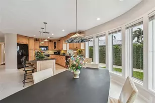 119 Carlyle Cir, Palm Harbor, FL 34683 - Photo 25