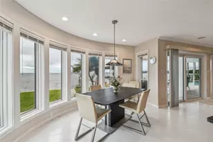 119 Carlyle Cir, Palm Harbor, FL 34683 - Photo 23