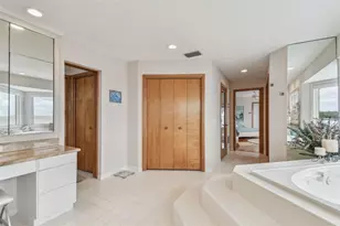 119 Carlyle Cir, Palm Harbor, FL 34683 - Photo 69