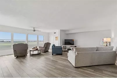 5980 Shore Boulevard S #909, Gulfport, FL 33707 - Photo 11