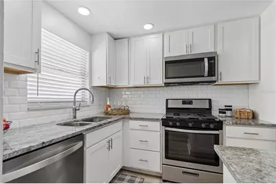 5980 Shore Boulevard S #909, Gulfport, FL 33707 - Photo 3