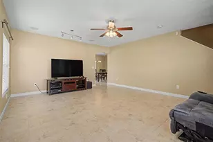 24520 Summer Wind Ct, Lutz, FL 33559 - Photo 9