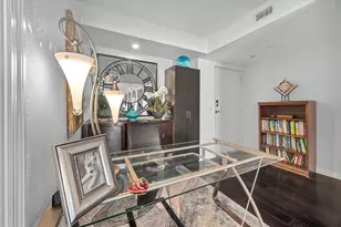 1120 N Shore Dr NE, Saint Petersburg, FL 33701 - Photo 17