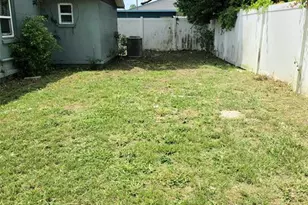 709 E 119th Ave, Tampa, FL 33612 - Photo 17